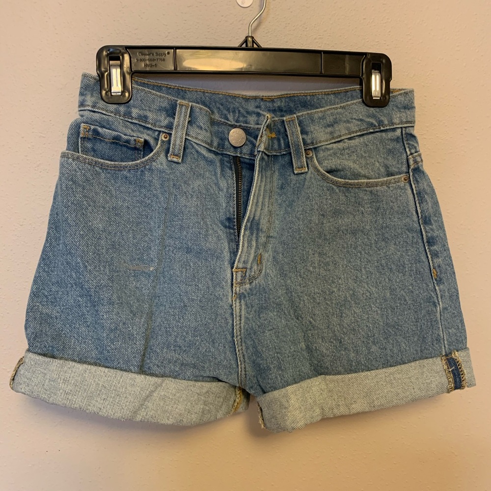 BDG high rise mom shorts size 25